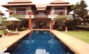 4-bedroom villa in Bang Tao Beach for $4,800 per week