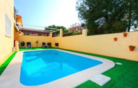 Detached house – Tarragona, Catalonia, Spain for 4,700 € per week