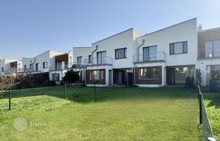 4-room house 185 m² in Piņķi for 400,000 €