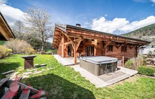 5-bedroom chalet in Morzine for 2,950,000 €