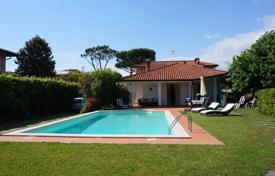 Two-storey villa 800 m from the sea, Forte dei Marmi, Tuscany, Italy for $6,400 per week