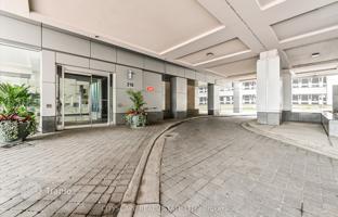 4-bedroom apartment in Queens Quay West for C$777,000