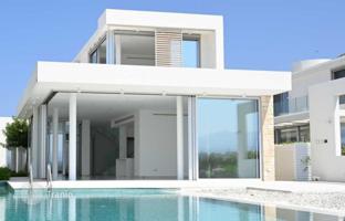 4-bedroom cottage 295 m² in Coral Bay for 2,908,000 €