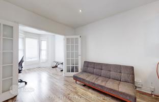 12-bedroom townhouse in Old Toronto for C$1,478,000