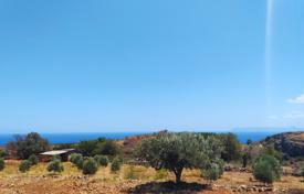Land plot overlooking the sea and mountains in Kolymbari, Crete, Greece for 105,000 €