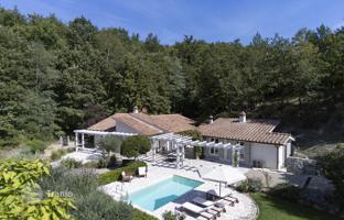Manor with a guest house, a swimming pool and a large park, Barberino Tavarnelle, Italy for 1,570,000 €