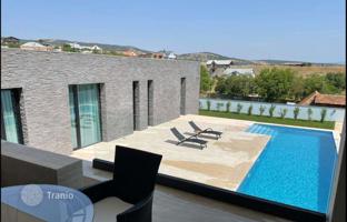 3-bedroom house 500 m² in Tsavkisi for $950,000