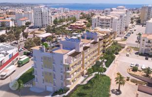 Apartment 136 m² in Faro City for 410,000 €
