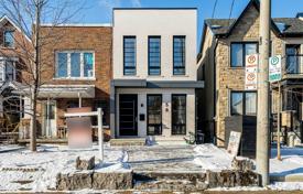 Terraced house – York, Toronto, Ontario,  Canada for C$2,038,000