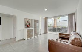 Four-bedroom bright apartment in Costa del Silencio, Tenerife, Spain for 395,000 €