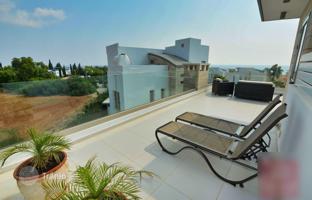 5-bedroom villa 210 m² in Famagusta for 1,300,000 €