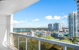 Condo – Island Avenue, Miami Beach, Florida,  USA for $1,100,000