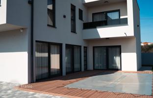 3-room house 198 m² in Pomer for 1,172,000 €
