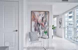 4-bedroom apartment in The Esplanade for C$790,000
