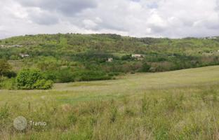 Land plot 53,183 m² in Motovun for 950,000 €