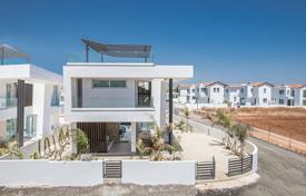 Comfortable villa in a prestigious resort for 477,000 €