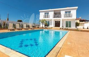 4-bedroom villa in Ayia Napa for 650,000 €