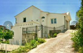 Cottage with separate apartments close to the sea, Liman, Ulcinj for 295,000 €