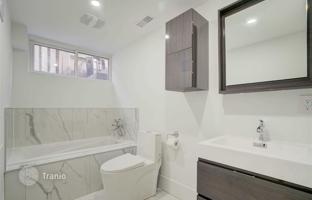 4-bedroom house in Etobicoke for C$1,968,000