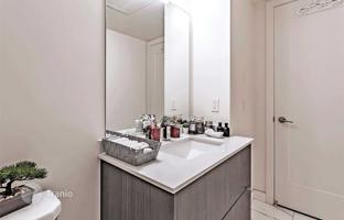 5-bedroom apartment in Richmond Street West for C$1,302,000