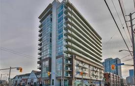 Apartment – Dundas Street West, Toronto, Ontario,  Canada for C$801,000