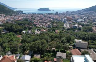 Land plot 750 m² in Budva city for 385,000 €
