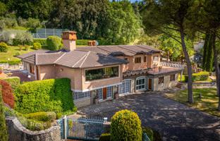 7-bedroom country house 840 m² in Arezzo for 1,300,000 €