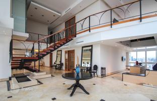 Penthouse 540 m² in Panama City for 1,605,000 €