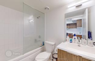 4-bedroom apartment in Shuter Street for C$803,000