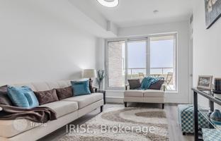 5-bedroom apartment in Saint Clair Avenue West for C$820,000