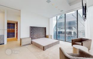 2-bedroom apartments in condo 190 m² in Collins Avenue for $3,700,000
