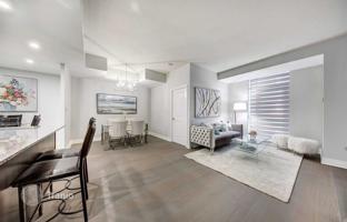 2-bedroom apartment in Etobicoke for C$1,066,000