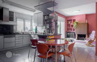 5-bedroom house 405 m² in Girona for 780,000 €