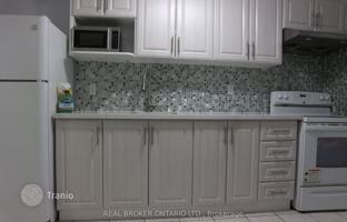 7-bedroom house in Scarborough for C$1,207,000