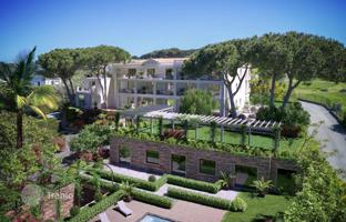 Three-bedroom apartment with a garden in Cap d'Antibes, Cote d'Azur, France for 2,400,000 €