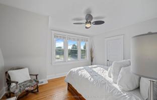 9-bedroom townhouse in Old Toronto for 1,392,000 €