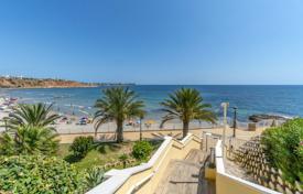 One-bedroom apartment on the first line from the beach in Dehesa de Campoamor, Alicante, Spain for 146,000 €