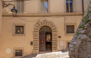 6-bedroom apartment 604 m² in Trevi for 1,250,000 €