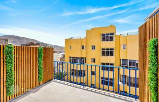 2-bedroom penthouse 58 m² in Los Cristianos for 265,000 €