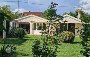 1-room house 103 m² in Ližnjan for 290,000 €