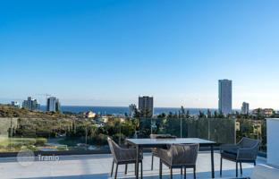 2-bedroom penthouse in Limassol for 750,000 €