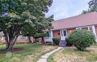 11-bedroom house in North York for C$1,922,000