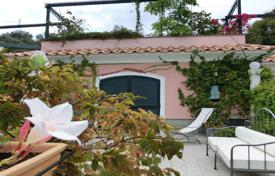 Villa with a terrace and panoramic views of the Gulf of Naples and Vesuvius, Massa Lubrense, Italy for 450,000 €