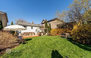 9-bedroom house in Scarborough for C$1,225,000