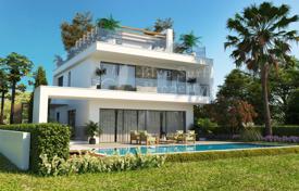 Fabulous 5-bedroom detached villa with Private Swimming Pool & roof terrace in Protaras for 675,000 €