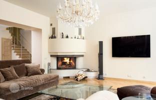 4-bedroom apartment 180 m² in Central District for 475,000 €