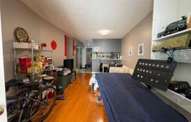 Apartment – Bay Street, Old Toronto, Toronto,  Ontario,   Canada for C$928,000