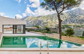 A brand-new villa with huge land plot and swimming-pool in Kotor Bay for 2,200,000 €