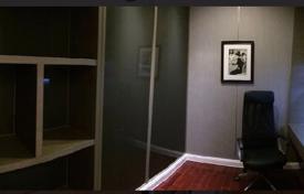 3-bedroom apartments in condo in Pathum Wan for $4,900 per week