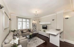 Modern apartment in a historic building, Marylebone, London, UK for £800,000
